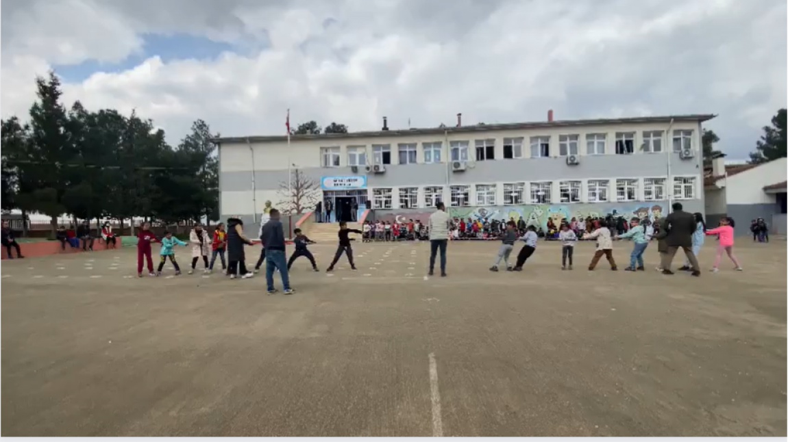 Okulumuzun Geçen Hafta Düzenlediği Bahar Şenlikleri...